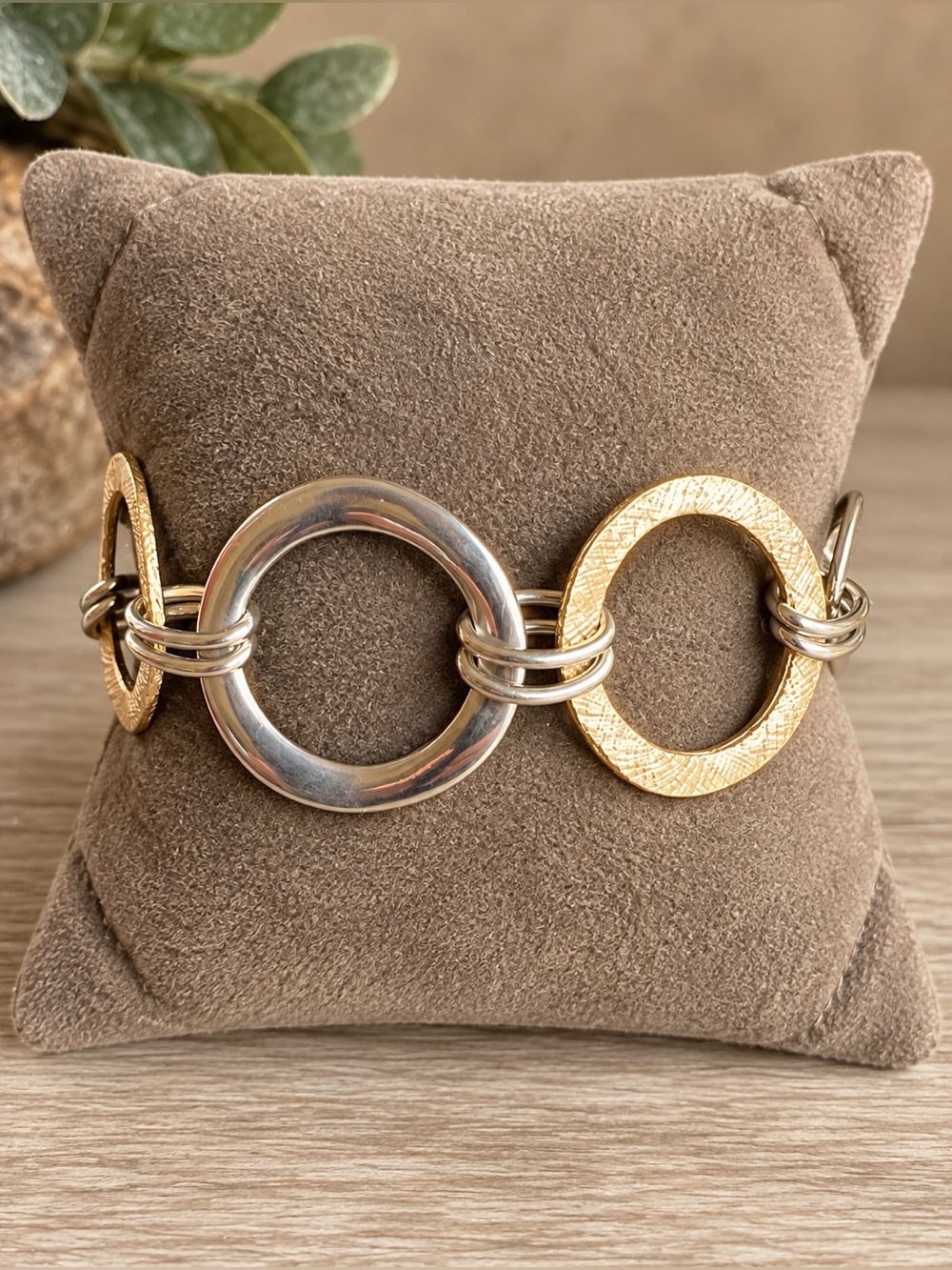 Premier Designs Cutting Edge Gold Silver Link Bracelet EUC 7.5" #735